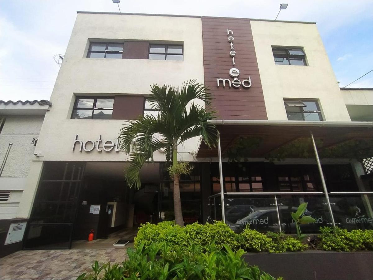Hotel Med 70 Medellín Dış mekan fotoğraf