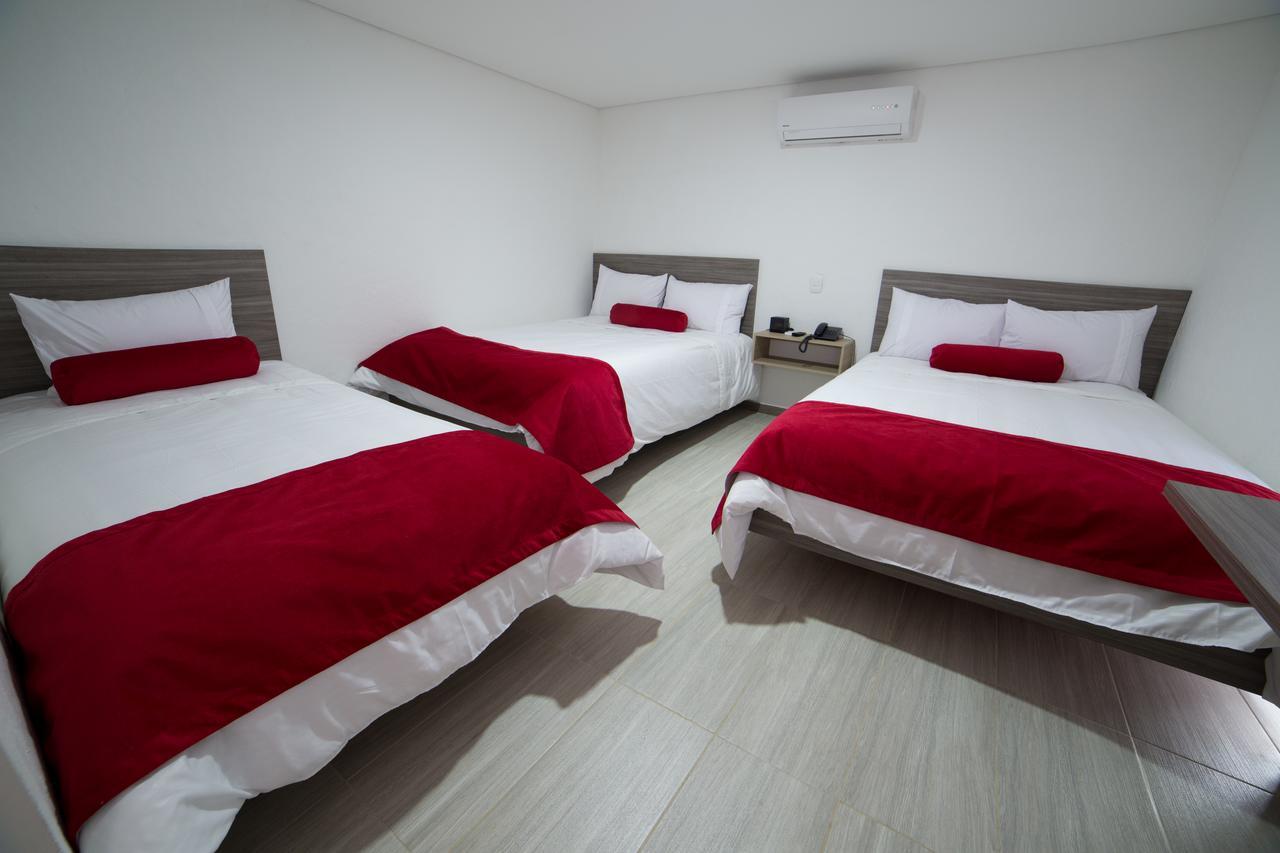 Hotel Med 70 Medellín Dış mekan fotoğraf