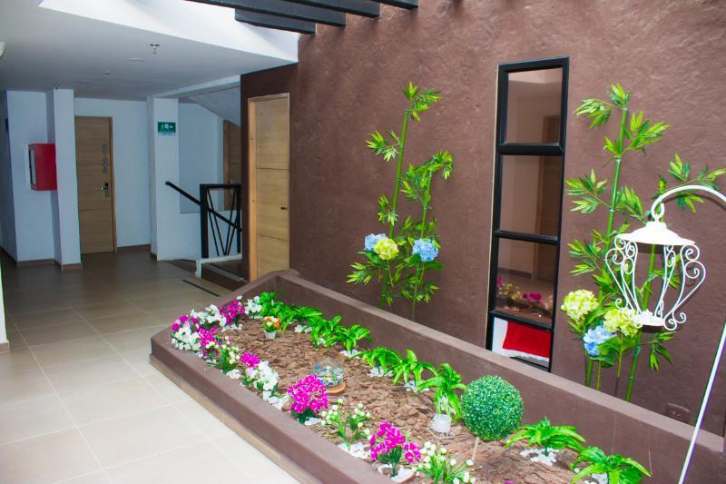 Hotel Med 70 Medellín Dış mekan fotoğraf