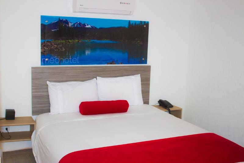 Hotel Med 70 Medellín Dış mekan fotoğraf