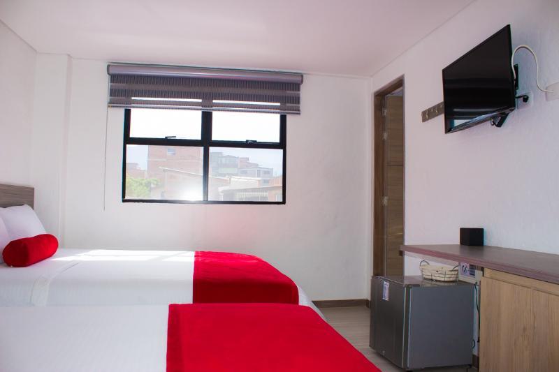 Hotel Med 70 Medellín Dış mekan fotoğraf
